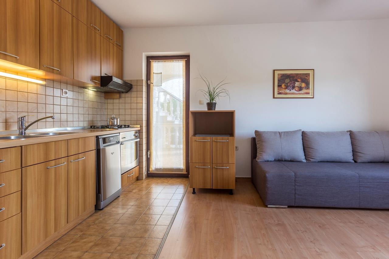 Apartments Rajkovic Лабин Екстериор снимка
