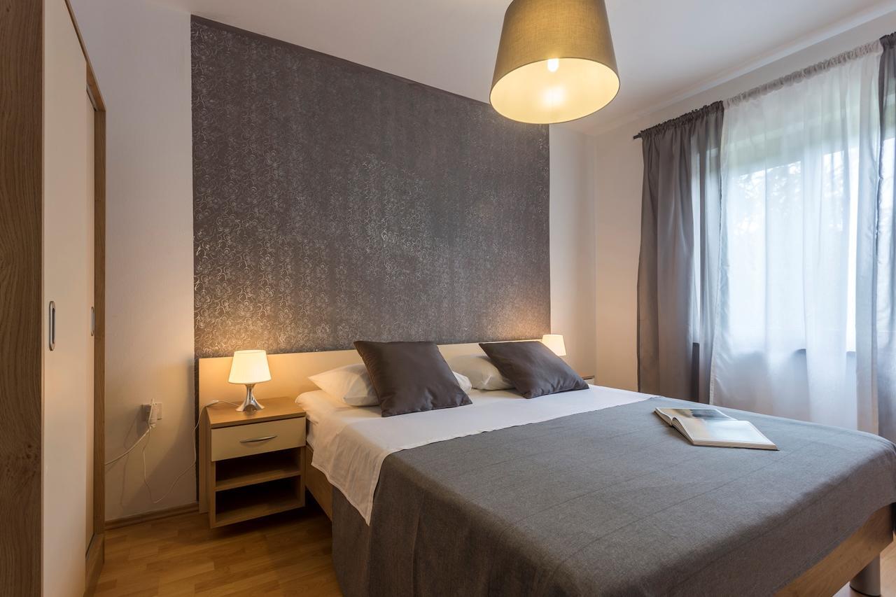 Apartments Rajkovic Лабин Екстериор снимка